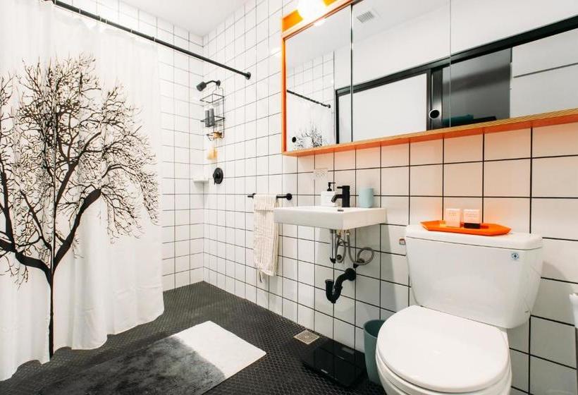 Placemakr Wall Street