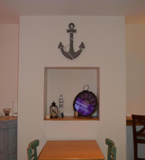 Central Cove Guesthouse