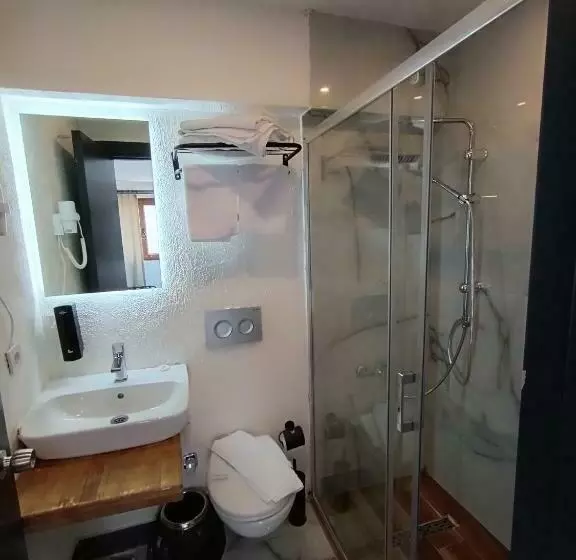 Comfy Otel Antalya Lara