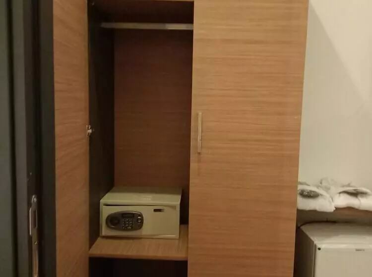 Comfy Otel Antalya Lara