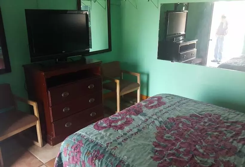 Guest Host Motel