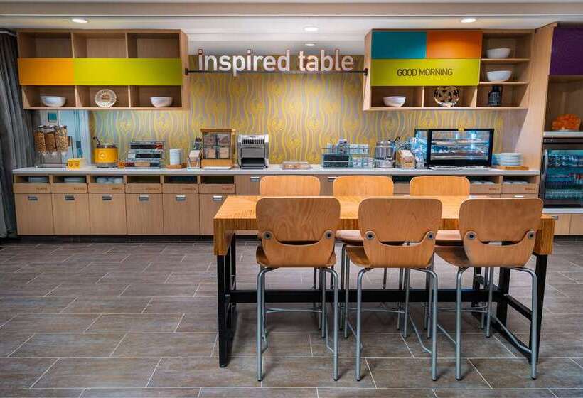 Home2 Suites By Hilton Bakersfield