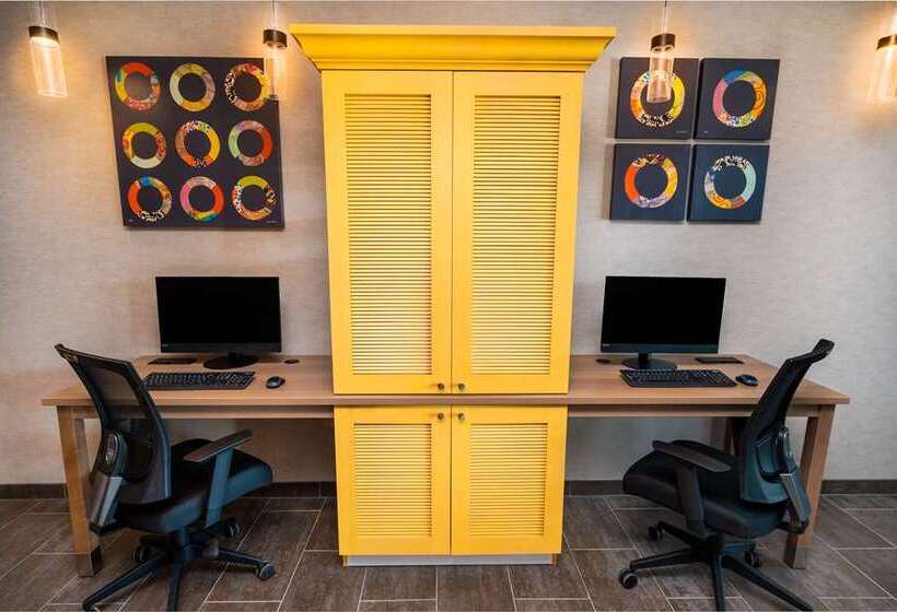 Home2 Suites By Hilton Bakersfield