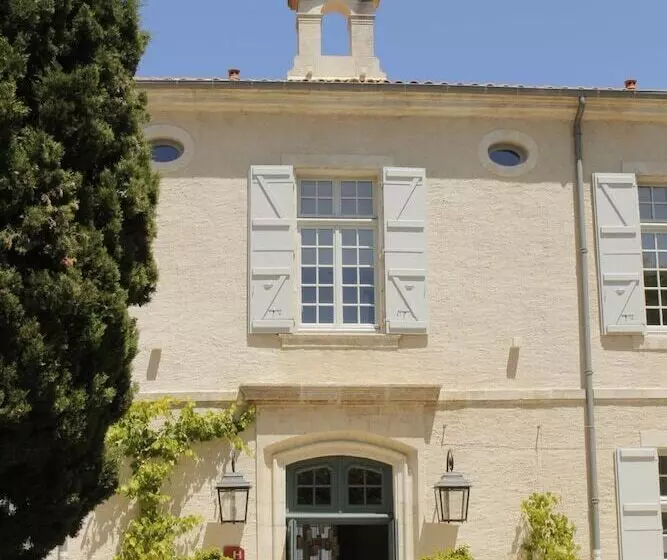 ホテル College Des Doctrinaires