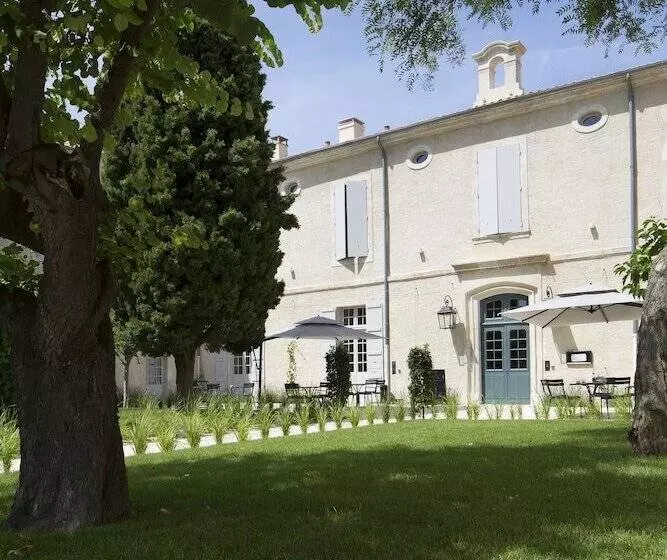 ホテル College Des Doctrinaires