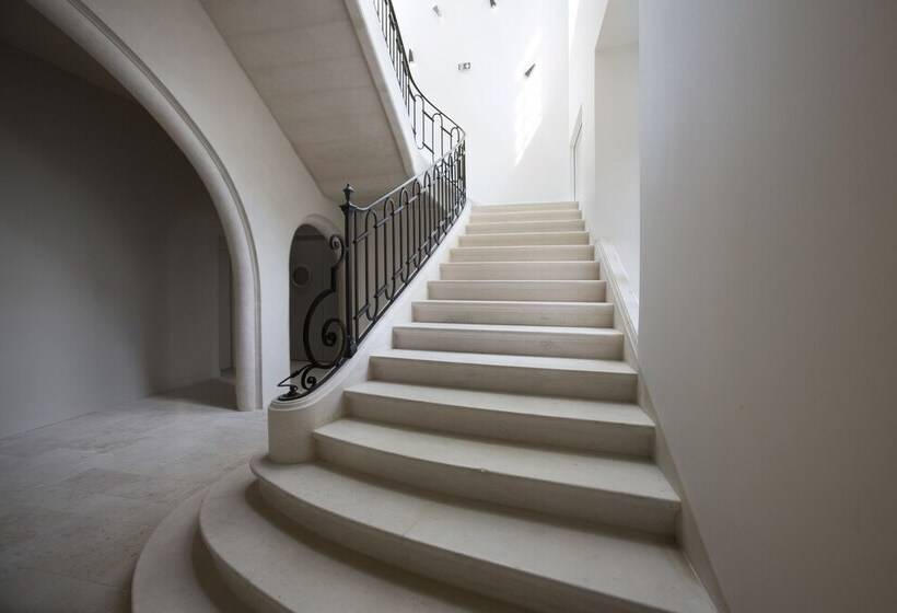 Отель College Des Doctrinaires