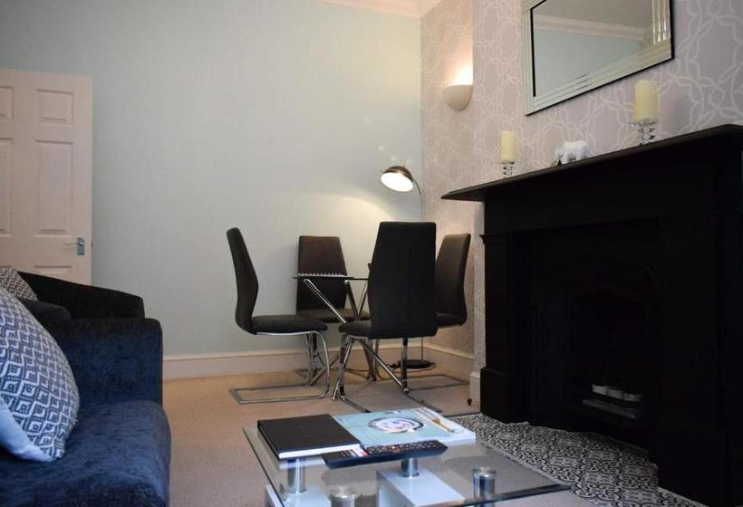 Higher Living  Professional Southsea Apartment