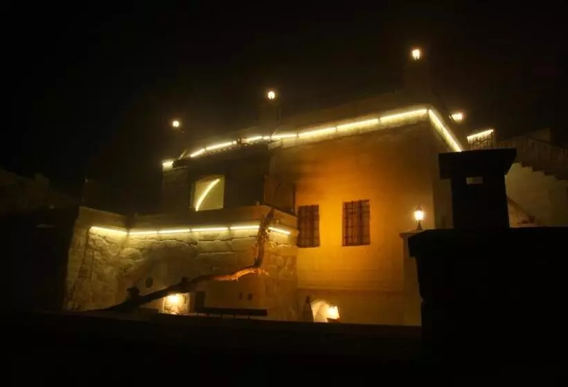 ホテル Iris Cave Cappadocia