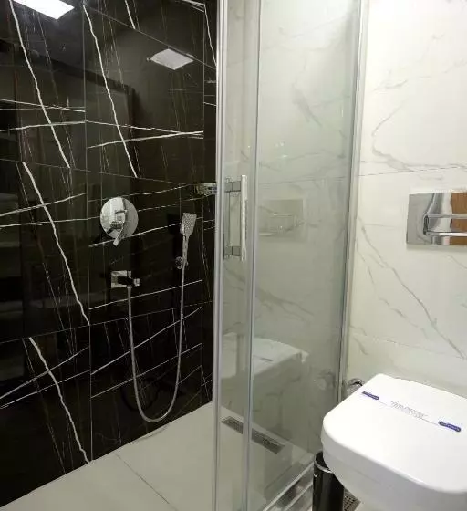 هتل Kartal Palace Taksim Square Fami̇ly