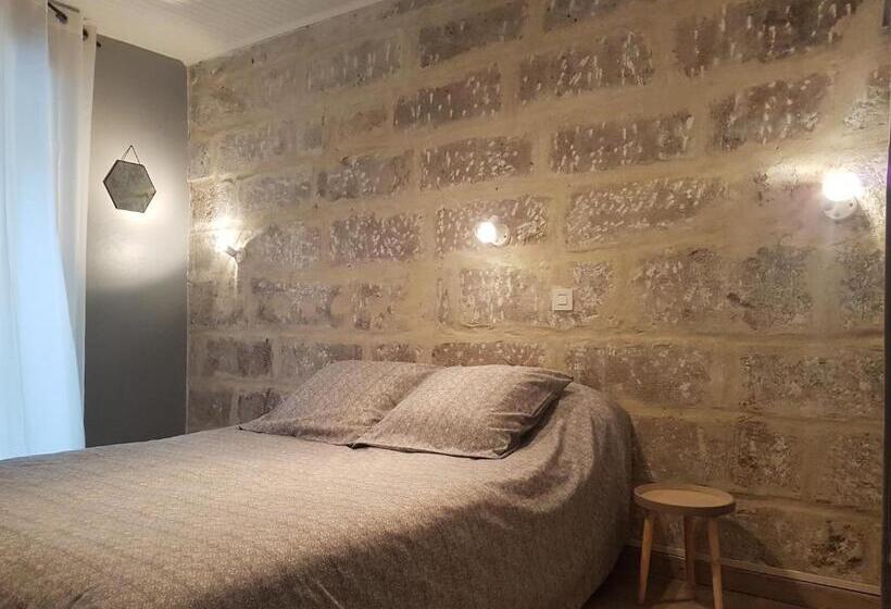 Отель Le Saint Jean