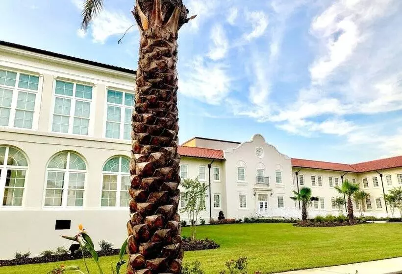 ホテル Oasis Resort Gulfport