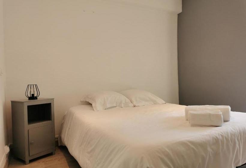 Отель Le Saint Jean