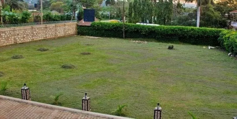 هتل Source Of The Nile Suites