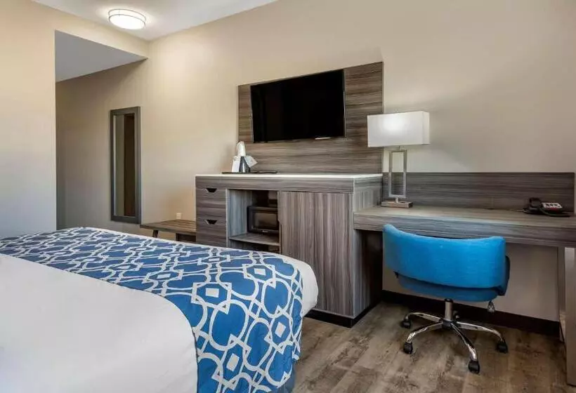 The Waves Hotel, Ascend Hotel Collection