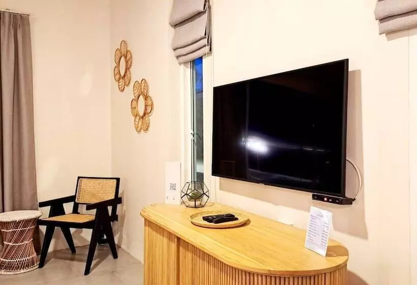 هتل Vela Villa Chaam