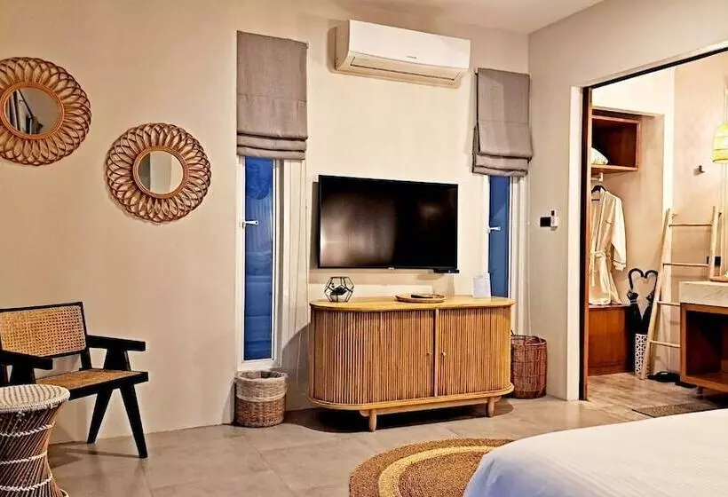 هتل Vela Villa Chaam