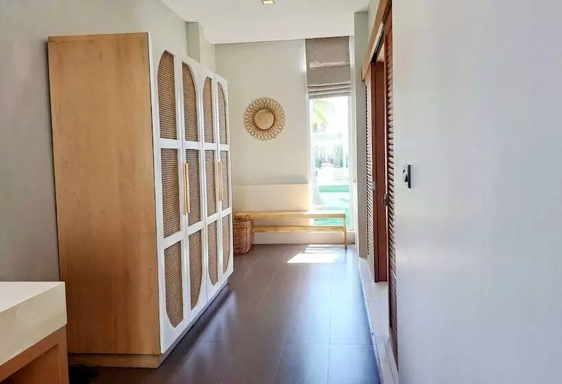 هتل Vela Villa Chaam