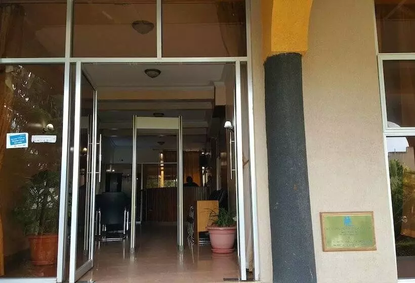 هتل Western Meridian