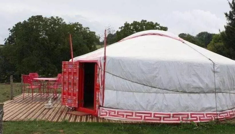 ホテル Yourte Mongole
