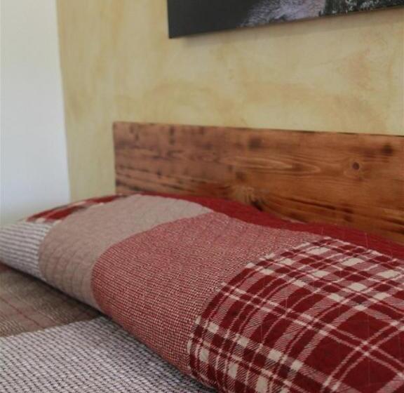 מוטל Hurricane Hideaway Lodging