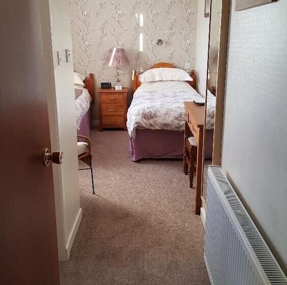 Whitecroft Bed And Breakfast