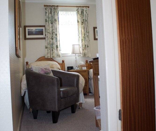 Whitecroft Bed And Breakfast