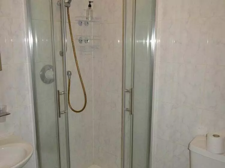 Aamiaismajoitus (B&B) Aj Lodge