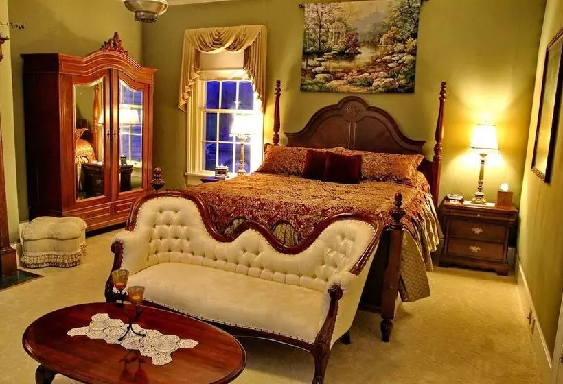 Aamiaismajoitus (B&B) Bybee's Historic Inn