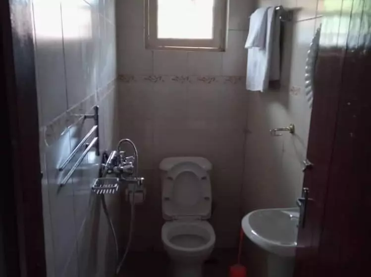 تختخواب و صبحانه Calm River Inn