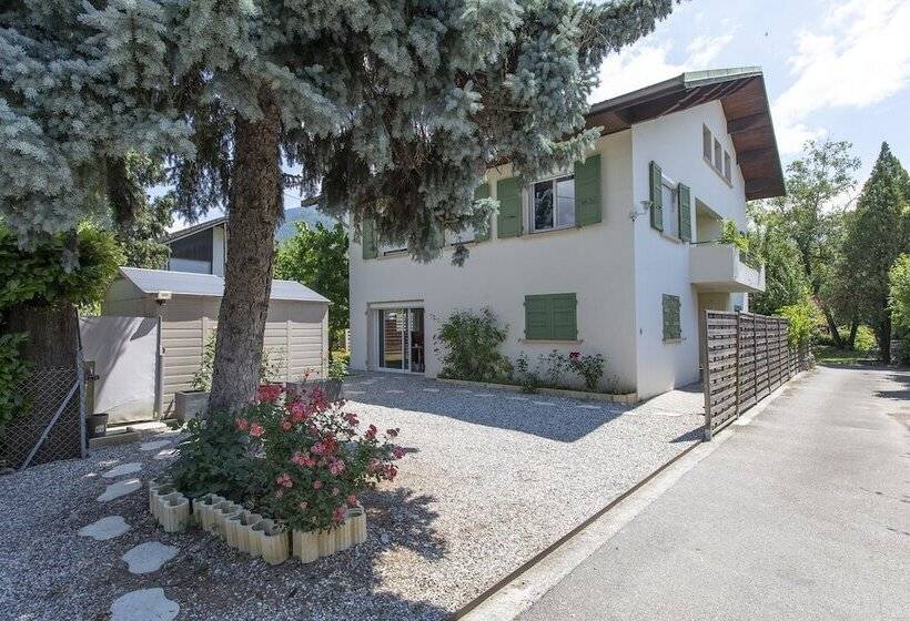 ベッドアンドブレックファースト Le Lotus Blanc