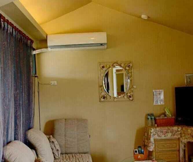 تختخواب و صبحانه Maple