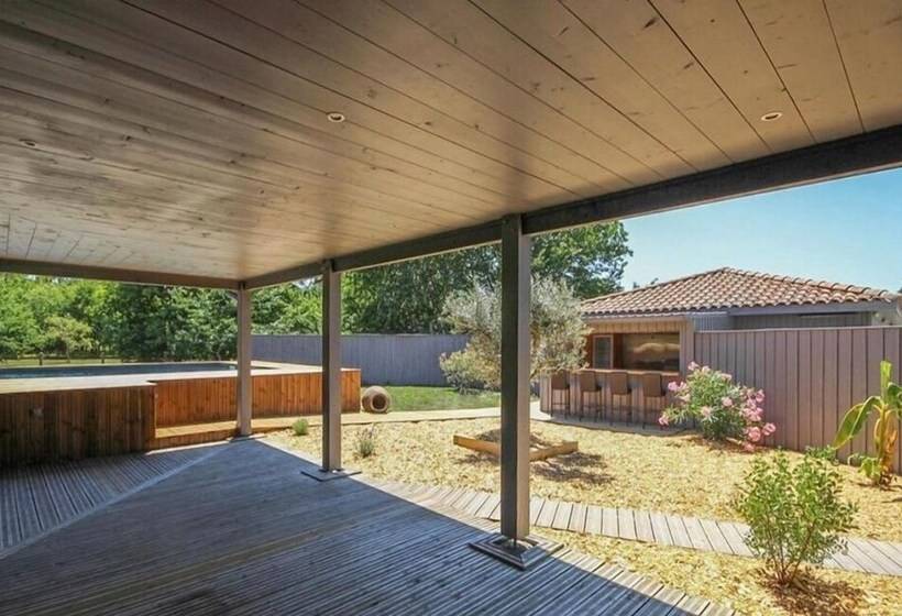 住宿加早餐  Villa Maya Uma