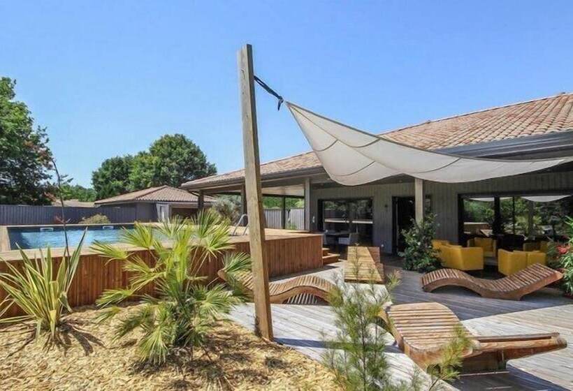 住宿加早餐  Villa Maya Uma