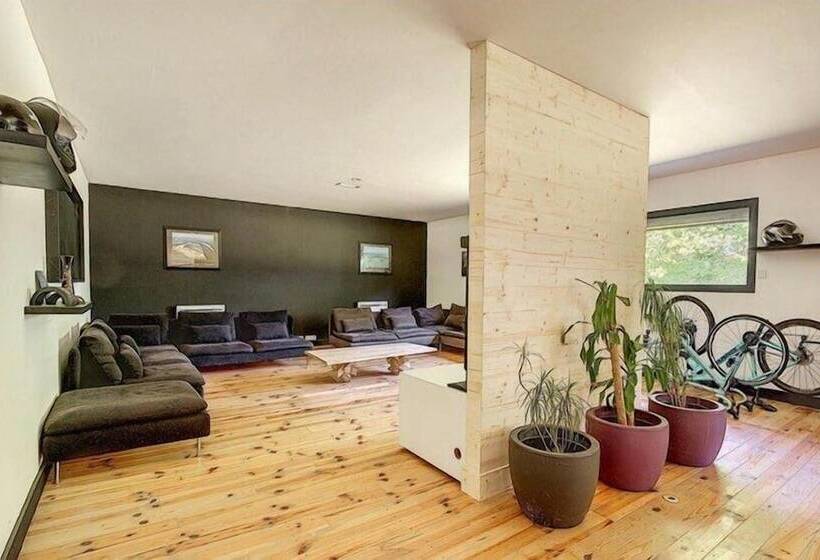 住宿加早餐  Villa Maya Uma