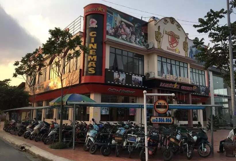 هتل Chau A