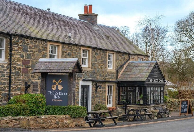 Hotelli Cross Keys Inn Ettrickbridge
