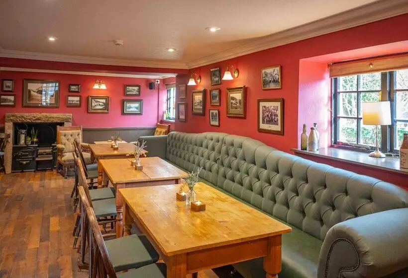 ホテル Cross Keys Inn Ettrickbridge