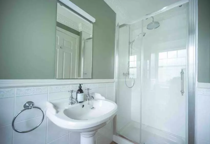 ホテル Cross Keys Inn Ettrickbridge