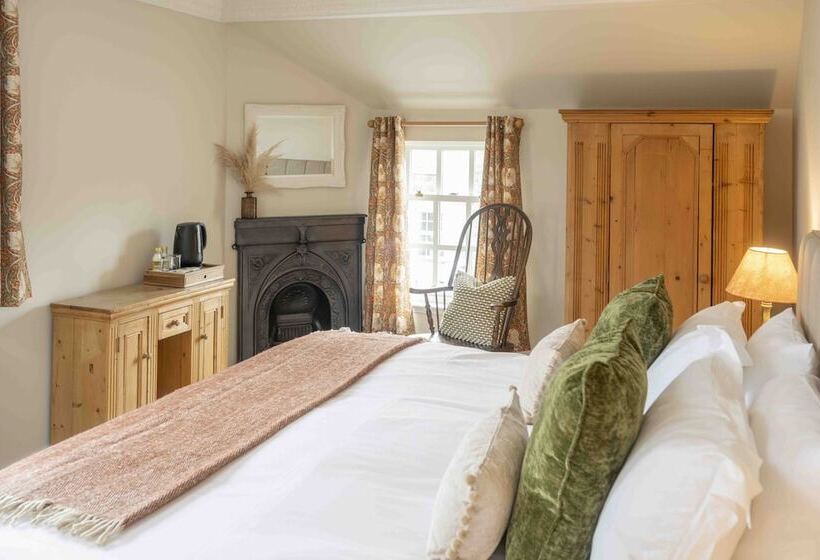 Hotelli Cross Keys Inn Ettrickbridge