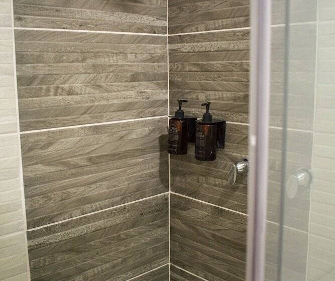 هتل Inversiones El Reloj Sas