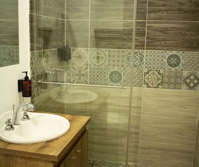 ホテル Inversiones El Reloj Sas