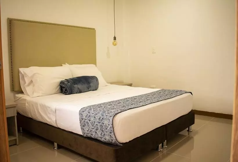 ホテル Inversiones El Reloj Sas