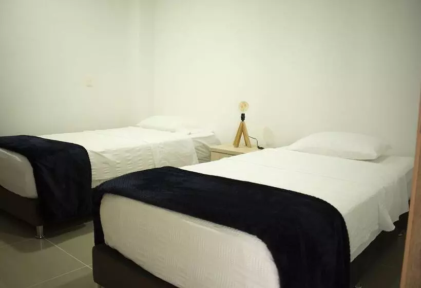 ホテル Inversiones El Reloj Sas