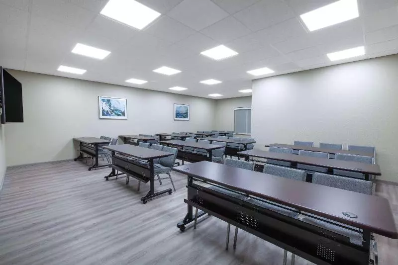 ホテル Hawthorn Extended Stay By Wyndham Odessa