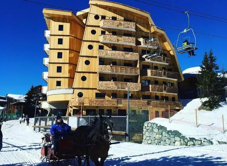 هتل Hôtel Mil8