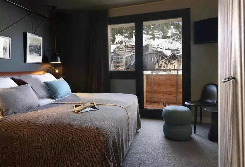 هتل Hôtel Mil8