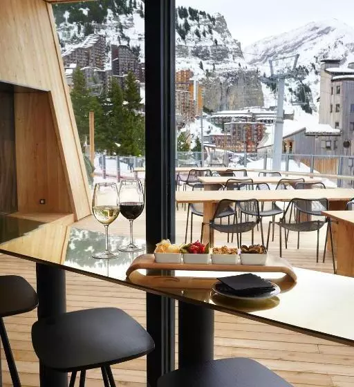 هتل Hôtel Mil8