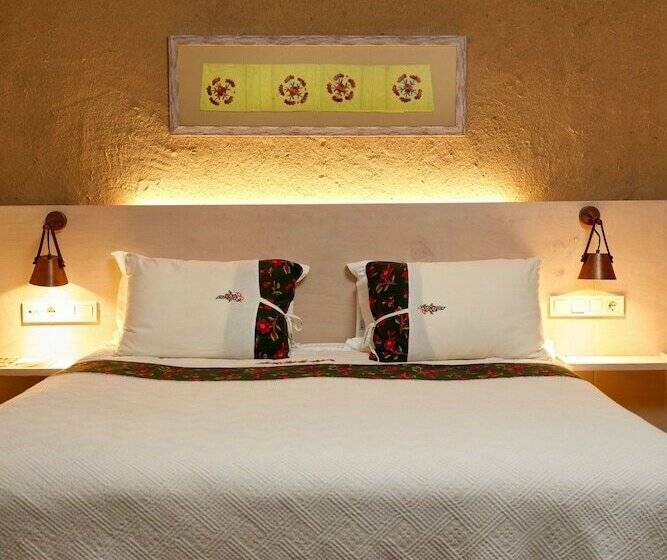 בית מלון כפרי Manej Urla