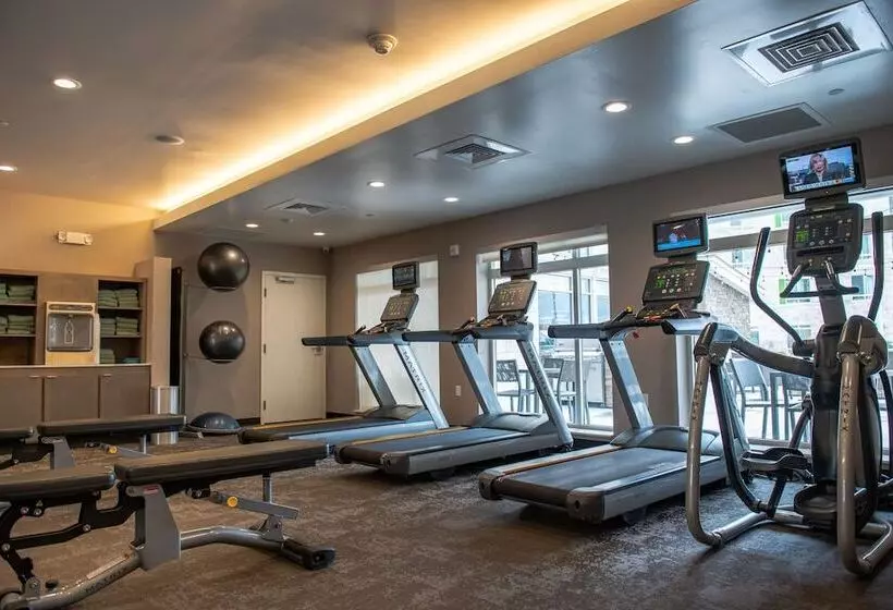 هتل Residence Inn By Marriott Toledo West