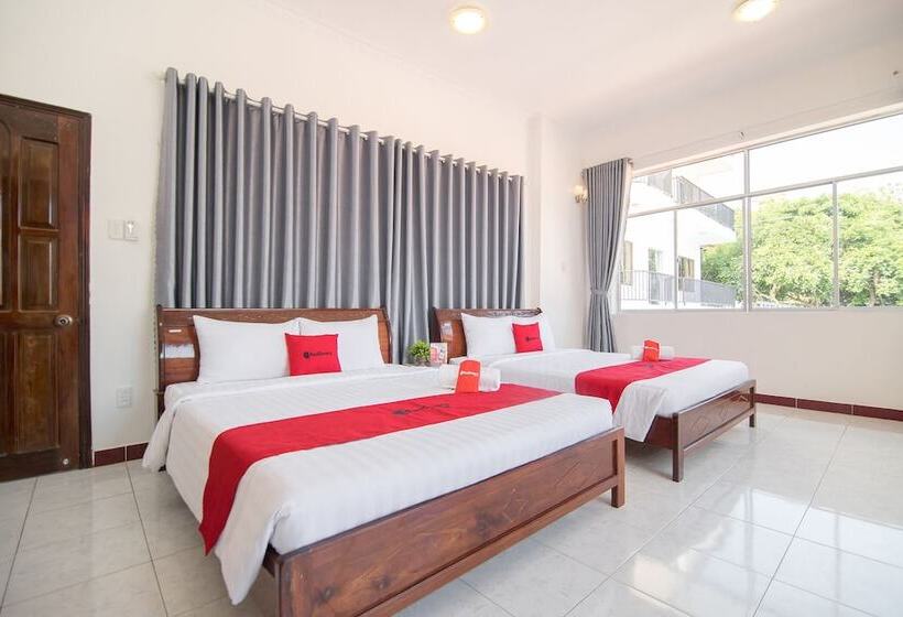 پانسیون Reddoorz Plus Near Bai Truoc